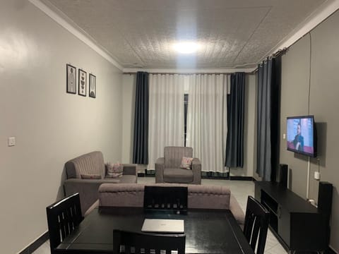 Communal lounge/ TV room, TV and multimedia, Living room, Seating area, Evening entertainment