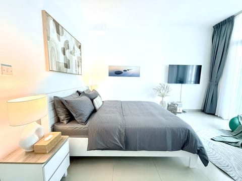 LivWithUs-Studio in One BR Setup, Dubai Marina Apartment in Dubai