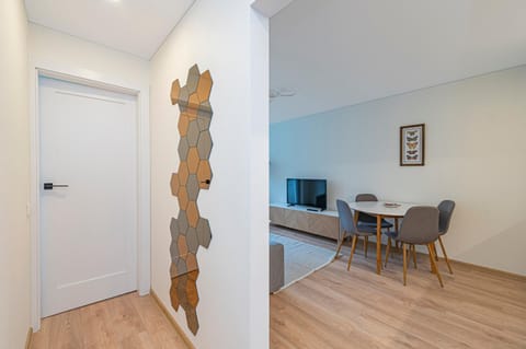 TV and multimedia, Dining area