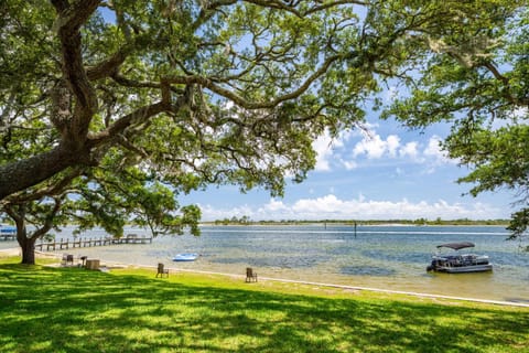 Nearby landmark, Natural landscape, Sea view
