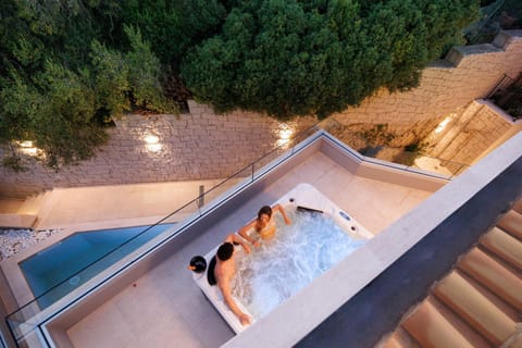 Natural landscape, Hot Tub, Hot Tub, Guests, Pool view, Swimming pool, Open Air Bath, Public Bath