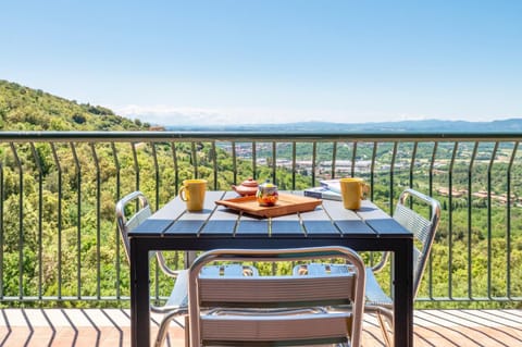 View (from property/room), Balcony/Terrace