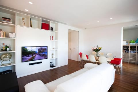 TV and multimedia, Living room, Photo of the whole room, Seating area