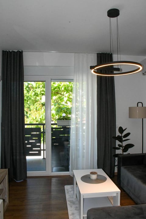 Balcony/Terrace, Living room, Photo of the whole room, Seating area