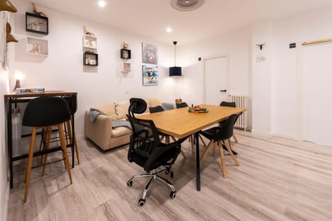 Berlín habitación con comodidad y zonas compartidas Gran Vía-Madrid Temporal SBE1010 Apartment in Centro