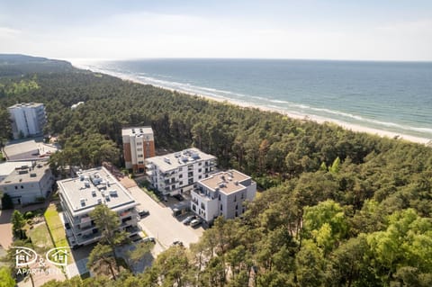 Property building, Day, Neighbourhood, Natural landscape, Bird's eye view, Beach, Sea view