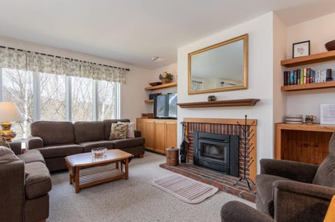 100 Snow Creek condo Apartment in Warren