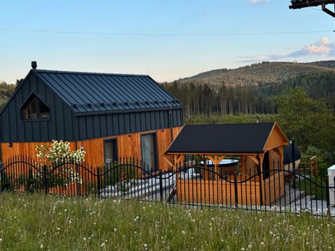 Property building, Spring, Day, Natural landscape, Mountain view