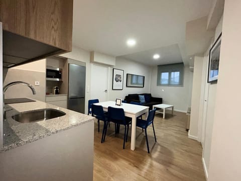 TV and multimedia, Kitchen or kitchenette, Dining area