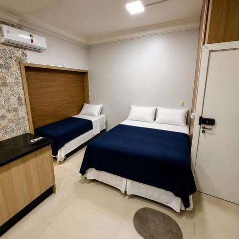 Bedroom, air conditioner