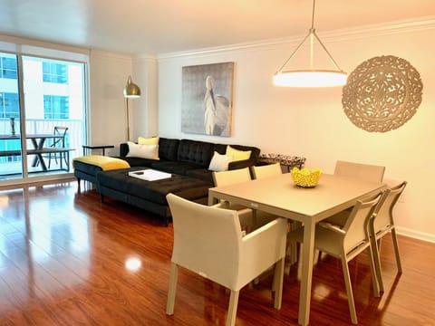 Living room, Dining area