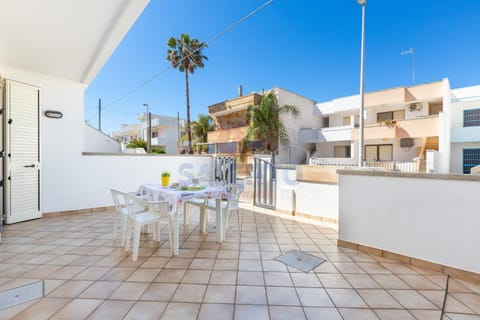 Property building, Patio, Day, View (from property/room), Balcony/Terrace, Dining area