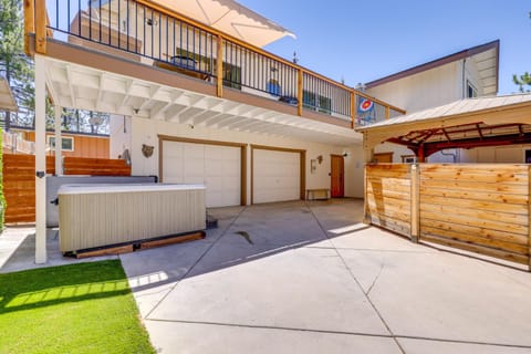 Walk to The Village ShopsandEats Big Bear Lake Home House in Big Bear