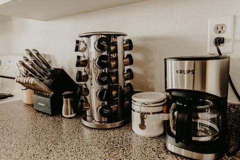 The Downtown Industrial Loft Apartment in Mud Island