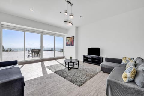 Living room, Sea view