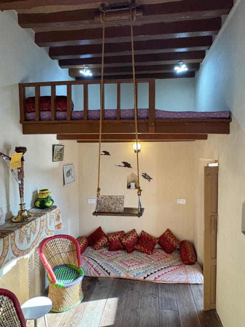 Living room, Photo of the whole room, Seating area
