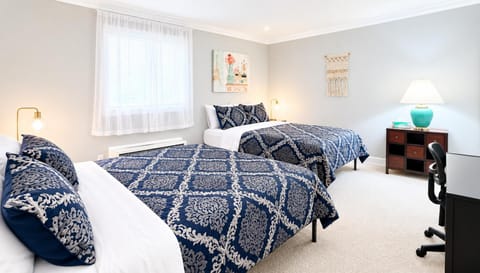 Day, View (from property/room), Bedroom, Family