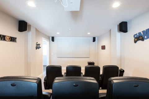 Semi-Oceanfront Retreat with Pool Theater Elevator House in Corolla