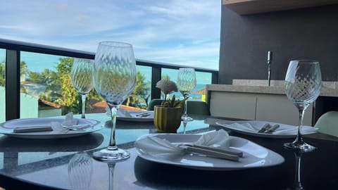 Food and drinks, Dining area