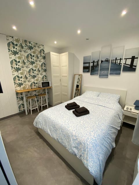 Studio à cote du parc des expositions porte de Versailles, proche metro Apartment in Vanves