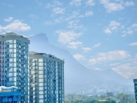 Nearby landmark, Day, Natural landscape, View (from property/room), City view, Mountain view