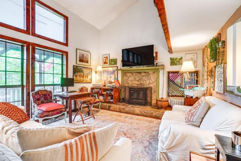 4 Mi to Lake Santeetlah Cabin with Deck and Views Cabin in Cheoah