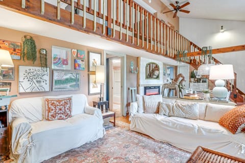 4 Mi to Lake Santeetlah Cabin with Deck and Views Cabin in Cheoah