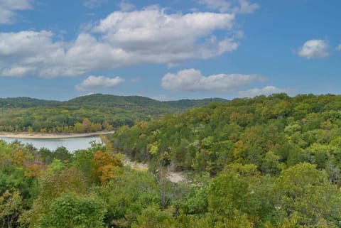 Gathering Place at the Nest with Open-Air Dining House in Indian Point