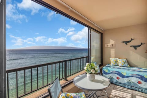 Sleep at the Ocean and Watch Sunsets Suite House in Kaanapali