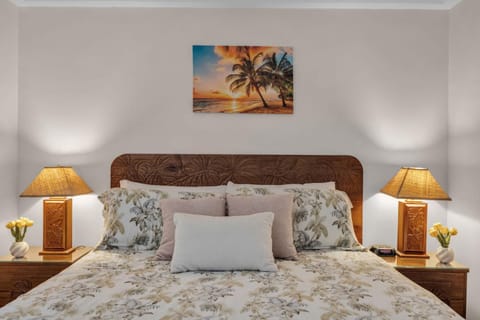 Sleep at the Ocean and Watch Sunsets Suite House in Kaanapali