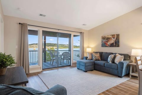 Lakeview At Table Rock House in Kimberling City