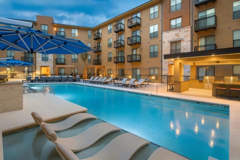 Property building, Swimming pool, Breakfast