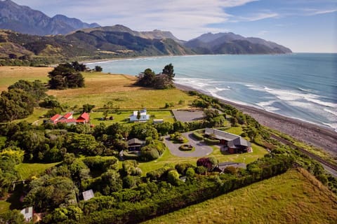 Day, Neighbourhood, Natural landscape, Bird's eye view, Beach, Mountain view, Sea view
