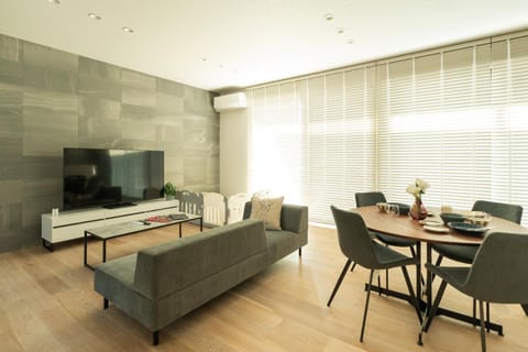 Communal lounge/ TV room, Dining area