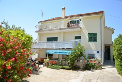 Property building, Balcony/Terrace