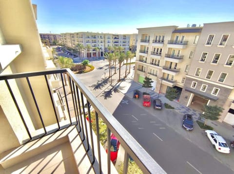 View (from property/room), City view, Street view