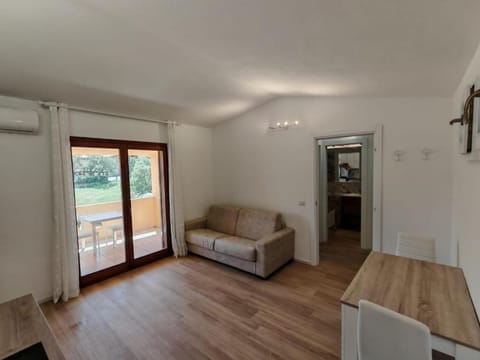 TV and multimedia, Living room, air conditioner