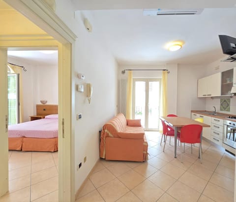 Kitchen or kitchenette, Living room, Dining area, Bedroom