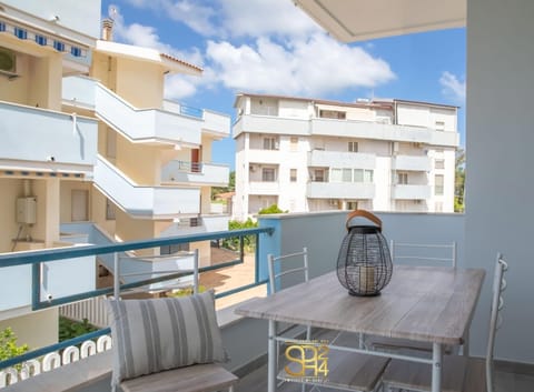 Balcony/Terrace, Dining area
