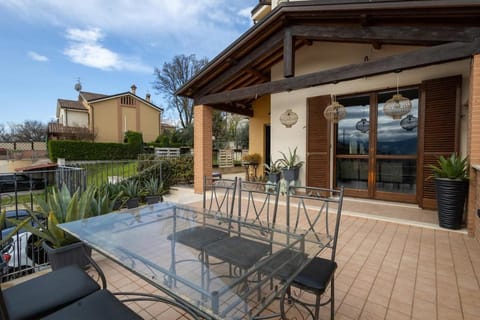 Property building, Balcony/Terrace