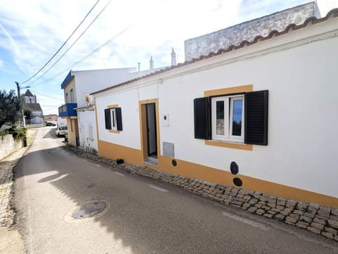 Property building, Street view
