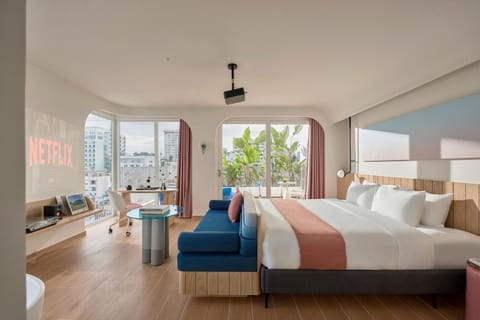 Bed, TV and multimedia, Living room, Bedroom
