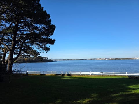 Garden view, Sea view