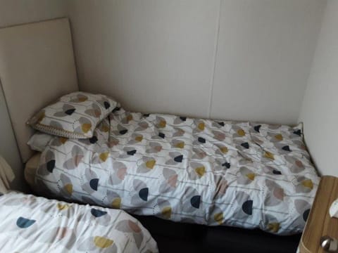 Atlantic View Chalet in Ferryside