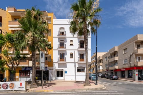 Property building, Off site, Neighbourhood, City view, Street view, Location