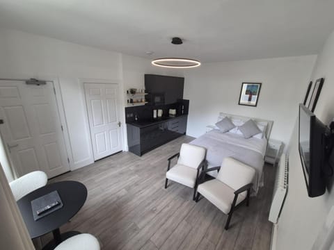 Kitchen or kitchenette, Living room, Photo of the whole room, Bedroom