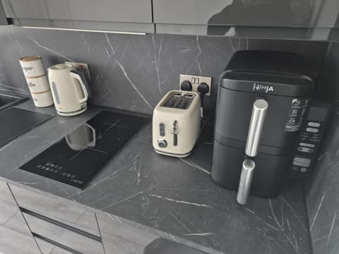 Coffee/tea facilities, Kitchen or kitchenette, toaster