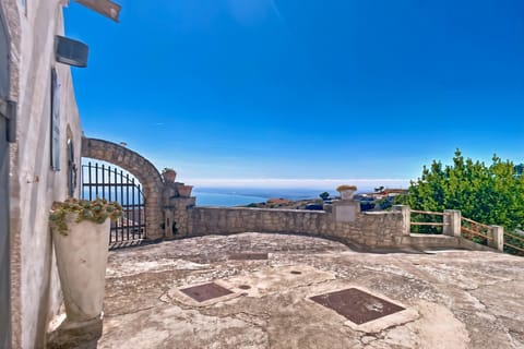 Al Torrione 1 Apartment in Province of Foggia