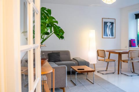 Spacious Nordic Cph Apt Garden I 5 Min to Metro Apartment in Copenhagen