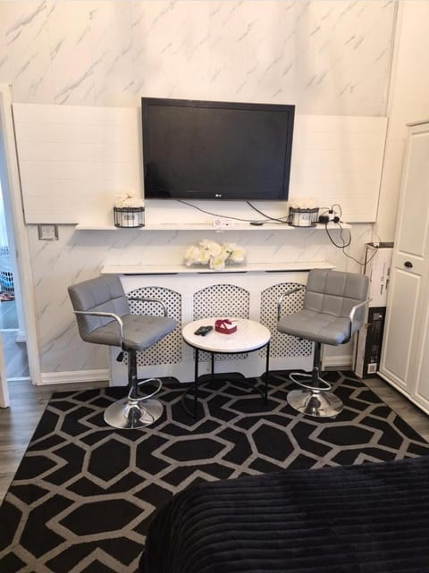 Stylish Private Flat Close to Manchester City Centre! Apartment in Prestwich